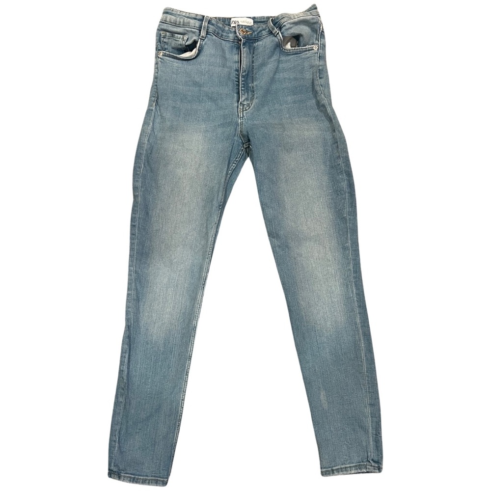 ZARA light wash Denim Jeans